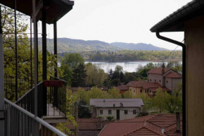 Vista lago-Appartamento funzionale con vista